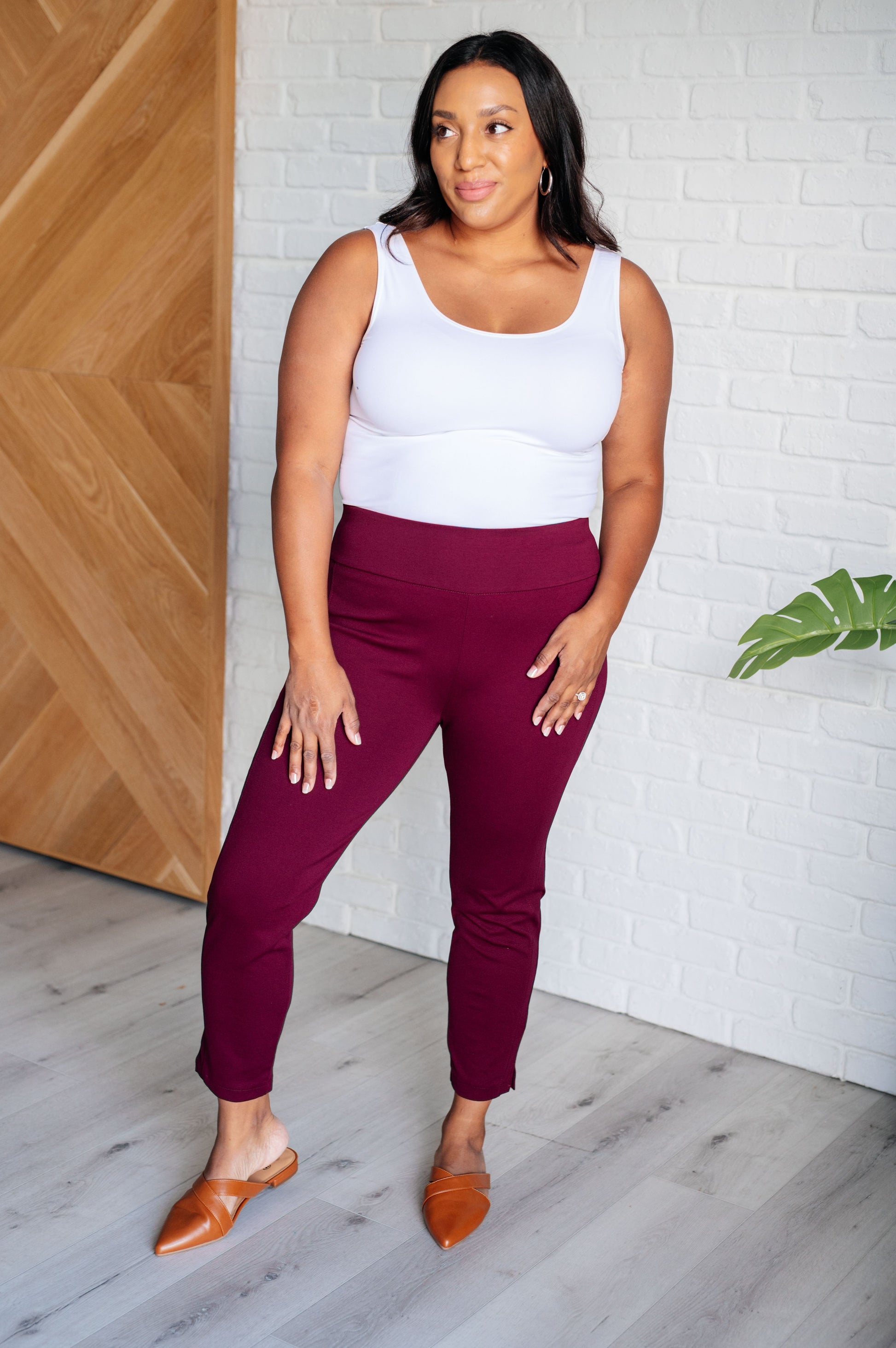Magic Ankle Crop Skinny Pants in Wine at Curbside Boutique