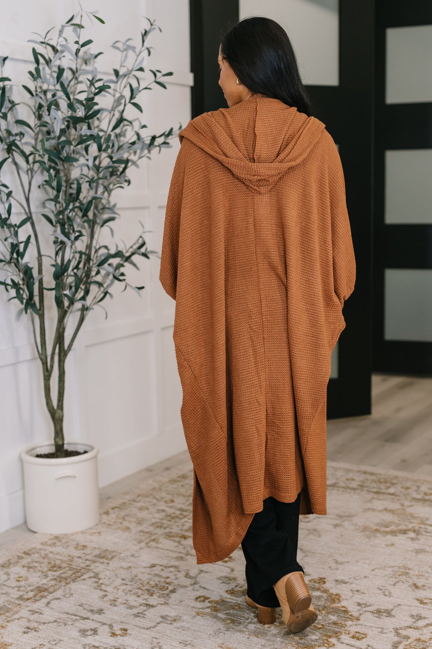 Pamper Travel Hooded Cardigan in Chestnut at Curbside Boutique